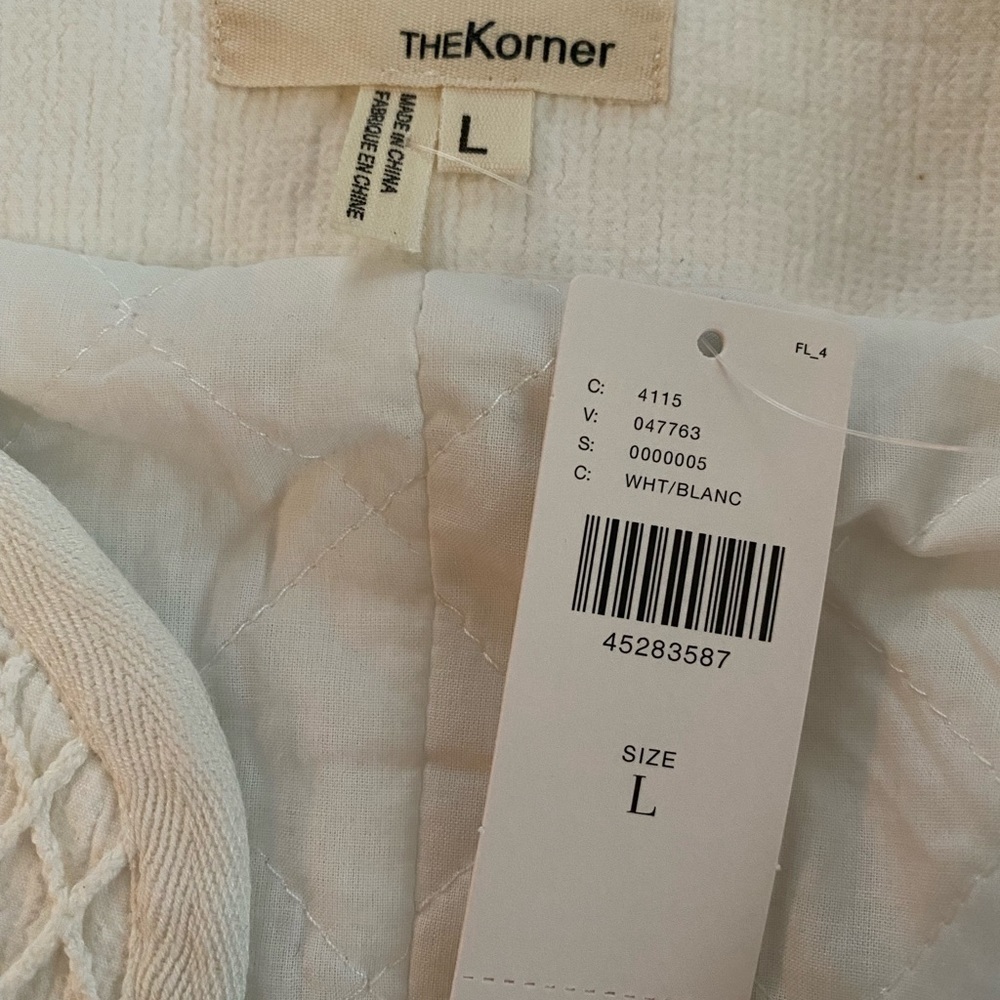 NWT - Cropped Crochet Jacket, size large - Picture 4 of 4